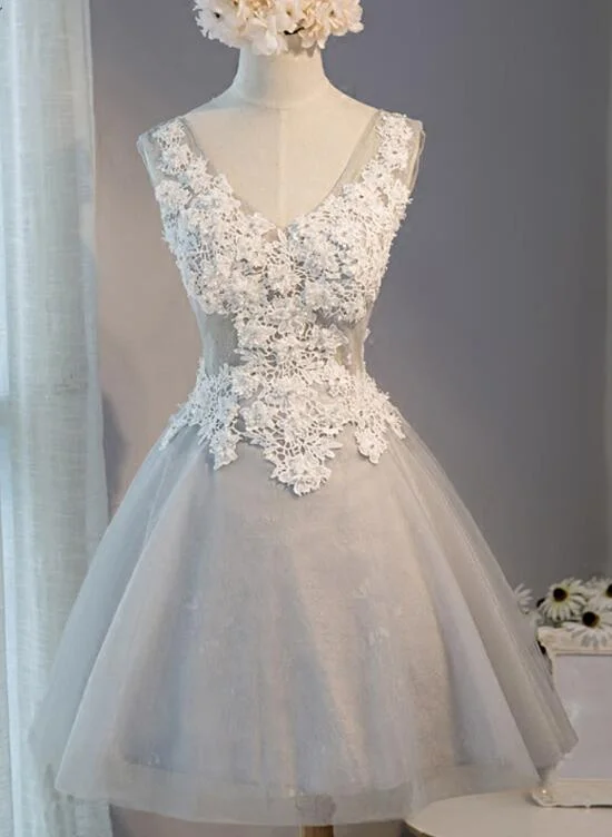 Light Grey Knee Length Tulle and Lace Party Dress, Grey Homecoming Dresses Tunics Wedding white Light Grey Knee Length Tulle and Lace Party Dress, Grey Homecoming Dresses Tunics Wedding white