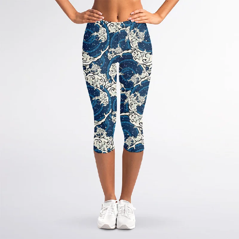 Japanese Ocean Wave Pattern Print Women's Capri Leggings Fashionable Seamless Leggings Japanese Ocean Wave Pattern Print Women's Capri Leggings Fashionable Seamless Leggings